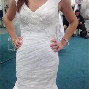 David’s bridal wedding dress